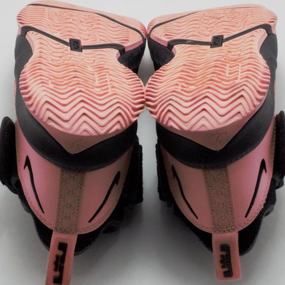 Nike Lebron Soldier XIII GS Youth  Size 3.5Y - Picture 10 of 10